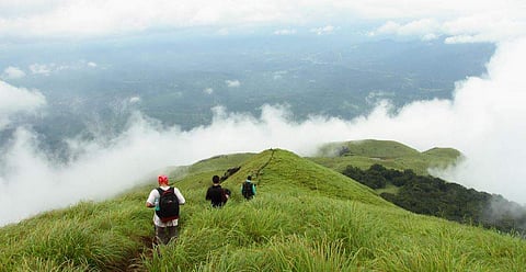 Some of the popular destinations for outstation summer camps in India include Bandipur, Coorg, Wayanad, Yercaud, Pondicherry, Kotagiri, Manali and Shimla