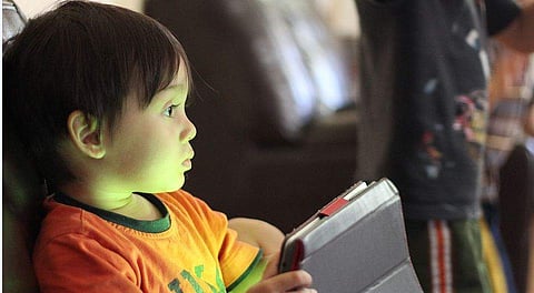 Child psychologists believe that rather than curbing the access, children should be taught to handle the internet in a safe way