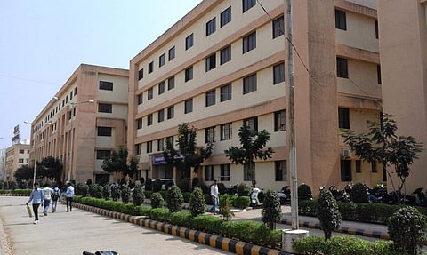 Pune based Zeal Education Society's Dnyanganga School at Hingne has allegedly issued leaving certificate (LCs) to over 150 students for not paying the fee