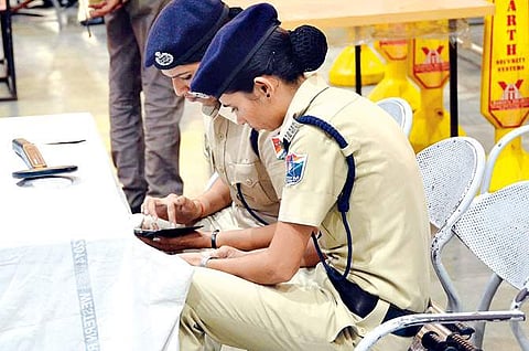 A policewoman attached to the Railway Protection Force (RPF) in Mumbai has made her way into the school textbooks for her efforts in reuniting the 'missing' children with their families