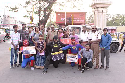 Thozhan was started by a group of four like-minded friends, who since 2005 have been spending time in orphanages and old age homes during weekends