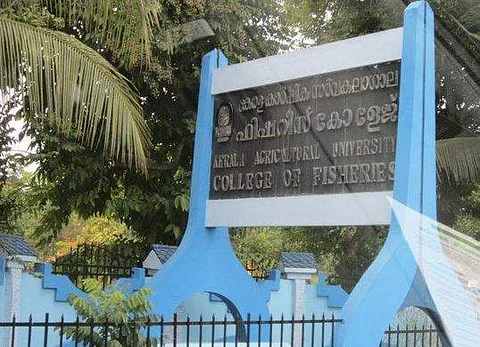 KUFOS VC suspends classes, asks students to vacate hostel. Students retaliate