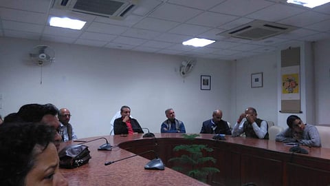 The meeting was cut short a few minutes later (Pic: JNUSU)
