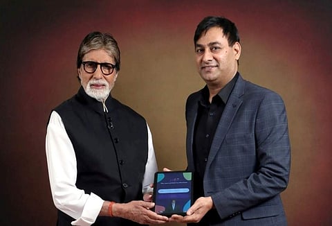 Mr_Amitabh_Bachchan_and_Mr_Praveen_Tyagi_of_STEPapp_(1)