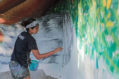 Anpu got her art education from Byam Shaw School of Art in London