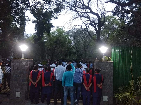 Guards inside the Vice Chancellor's residence (pic: Nidhi Tripathi)
