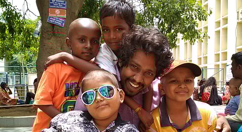 Harish with a few kids | (Pic: Harish Bhuvan)