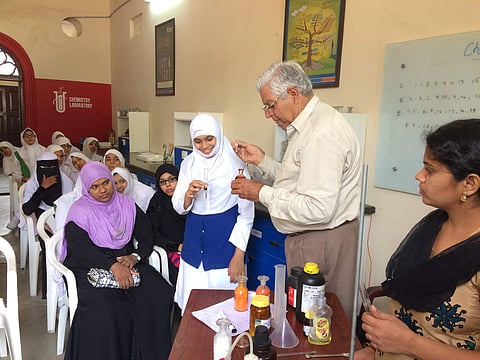 Students trying to identify acids and bases using indicators | (Pic: ILM Foundation)