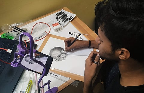 Sachin Rajeev working on a portrait (Pic: Sachin Rajeev)