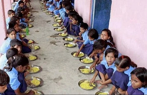 Activists, doctors accuse K’taka govt of stopping midday meals, urge it to add egg as food item