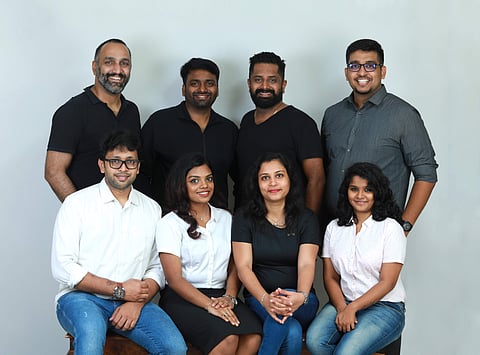 Over 14 hours each month, industry leaders and experts impart their knowledge in their respective subjects on the students