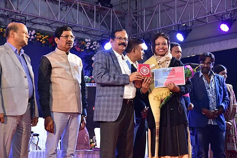 Winning the Best Women Entrepreneur Award | (Pic: Lovely ObsessionZ)