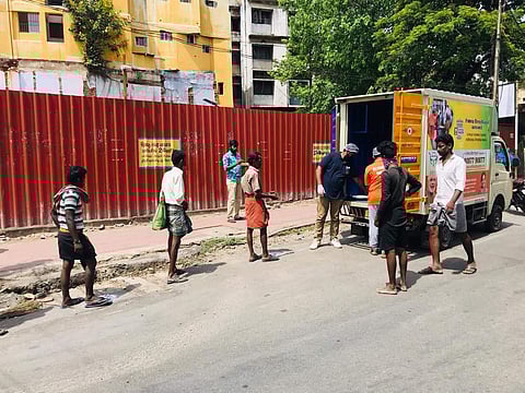 Social distancing maintained during food distribution (Pic: No Food Waste)