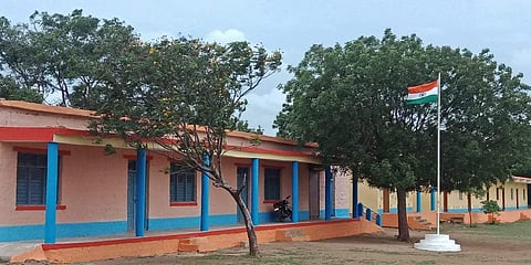 Government High School, Hireshivanagutti village, Ilkal Taluk, Bagalkot District
