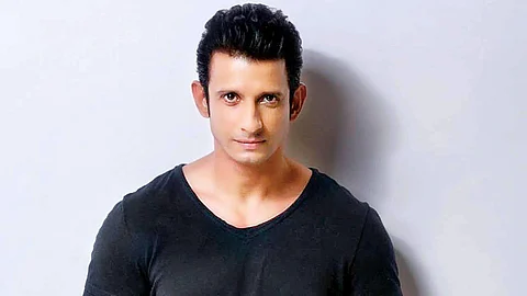 Actor Sharman Joshi recalls re-living college life during '3 Idiots' shoot