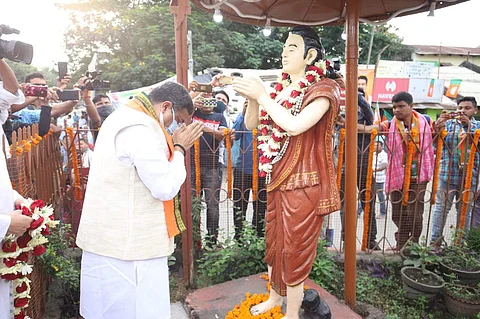 Pradhan inf front of the Bhima Bhoi statue (Pic: Twitter)