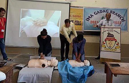 IMA team demonstrating and training CRP at JT College in Gadag (Pic: Express)