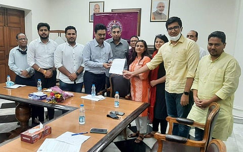 Members of ABVP along with DUSU met the new VC | Pic: ABVP