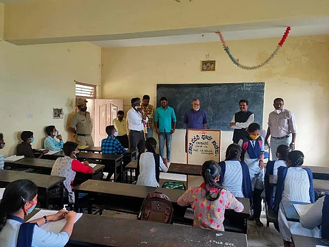 B C Nagesh, Primary and Secondary Education Minister interacting with students (Picture: Edexlive)