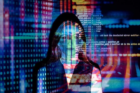 Code like a girl | (Pic: Pixabay)