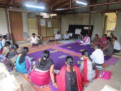 Shivanand Hombal leading the Kannada teachers training  (Pictures: Dhwani Trust)