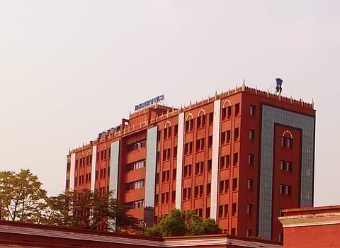 The court has issued a notice to the schools, and expressed concern over the state government's decision, stating it concerns the livelihood of the youth | (Pic: commons.wikimedia.org)