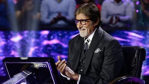 Amitabh Bachchan on the sets of TV show Kaun Banega Crorepati | Pic: @SrBachchan , Twitter