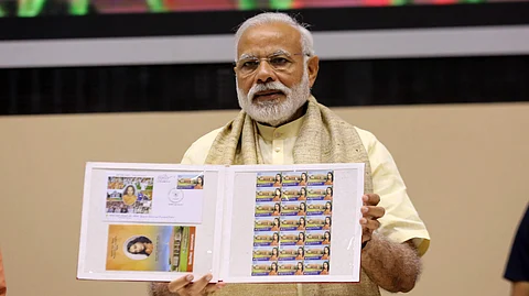 Why are over 2,000 Karnataka students vying for scholarship to study collection, study of postage stamps?
