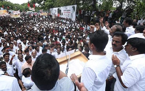 A protest in Tamil Nadu against imposition of Hindi by DMK Youth Wing Secretary, Udhayanidhi Stalin | Pic: Twitter