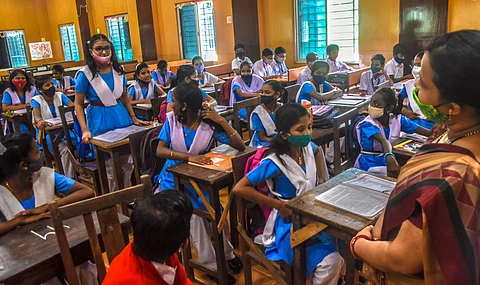 TN urged to consider total number of English medium students & halt transfer of 8k surplus teachers 