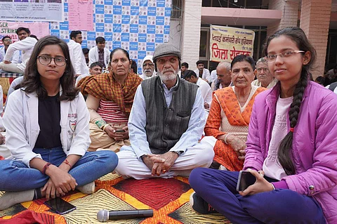 PGIMS students' protest against Haryana bond policy | (Pic: Akash Mehra)