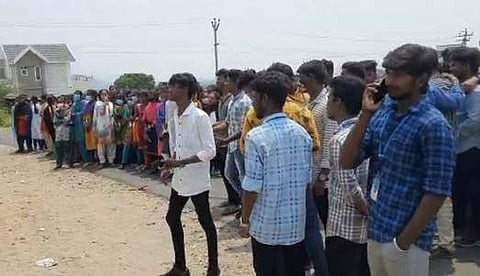 Students protesting at Mettupalayam | Pic: Sourced