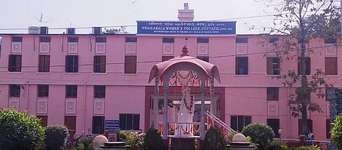 Cuttack's Shailabala College alumni protest land takeover for Chandi Mandir beautification project