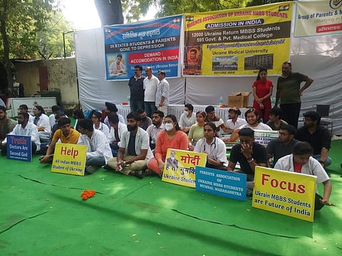 Indian students back from Ukraine protest | Pic: EdexLive