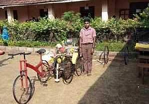 Yashwanth with his his agricultural device model | Pic: Express