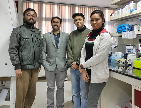How did IISER Bhopal researchers sequence genomes of native cow breeds?