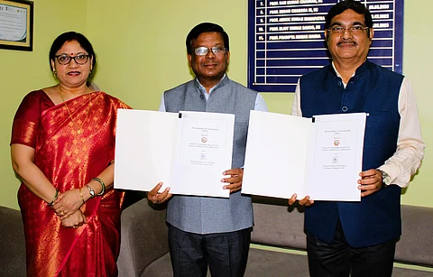 Collaborative research on the cards as per MoU signed by SOA, NIT Warangal 