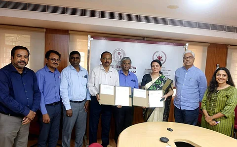 During the MoU signing | (Pic: UoH)