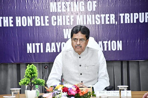 A picture of Tripura CM Prof Manik Saha from the meeting with delegation of NITI Aayog