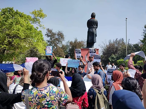 Protest at DU over debarring two students | (Pic: Manik Gupta)