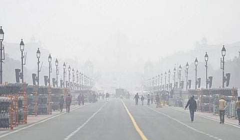 A glimpse of Delhi cold | (Pic: PTI)