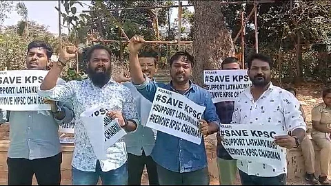 Bengaluru: Gov't job aspirants stage protest; demand reinstatement of KPSC Secretary Latha Kumari