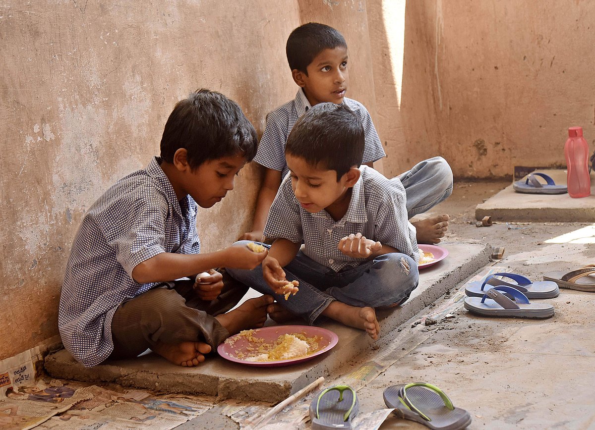 Telangana food poisoning: Rotten rice, decomposed vegetables blamed for ...